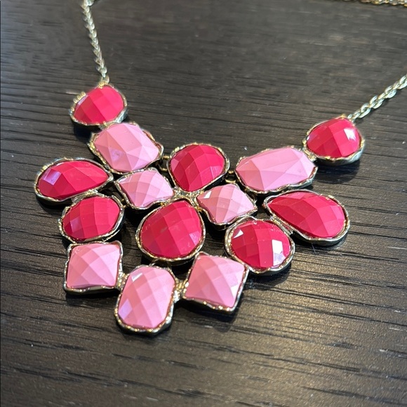 Glamorous Pink and Gold Necklace with Faceted Stones Adjustable Chain - Picture 2 of 3